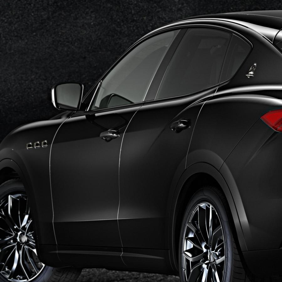 Детали экстерьера Maserati Levante S Q4 Nerissimo 2018 года  (фото 3 из 4)